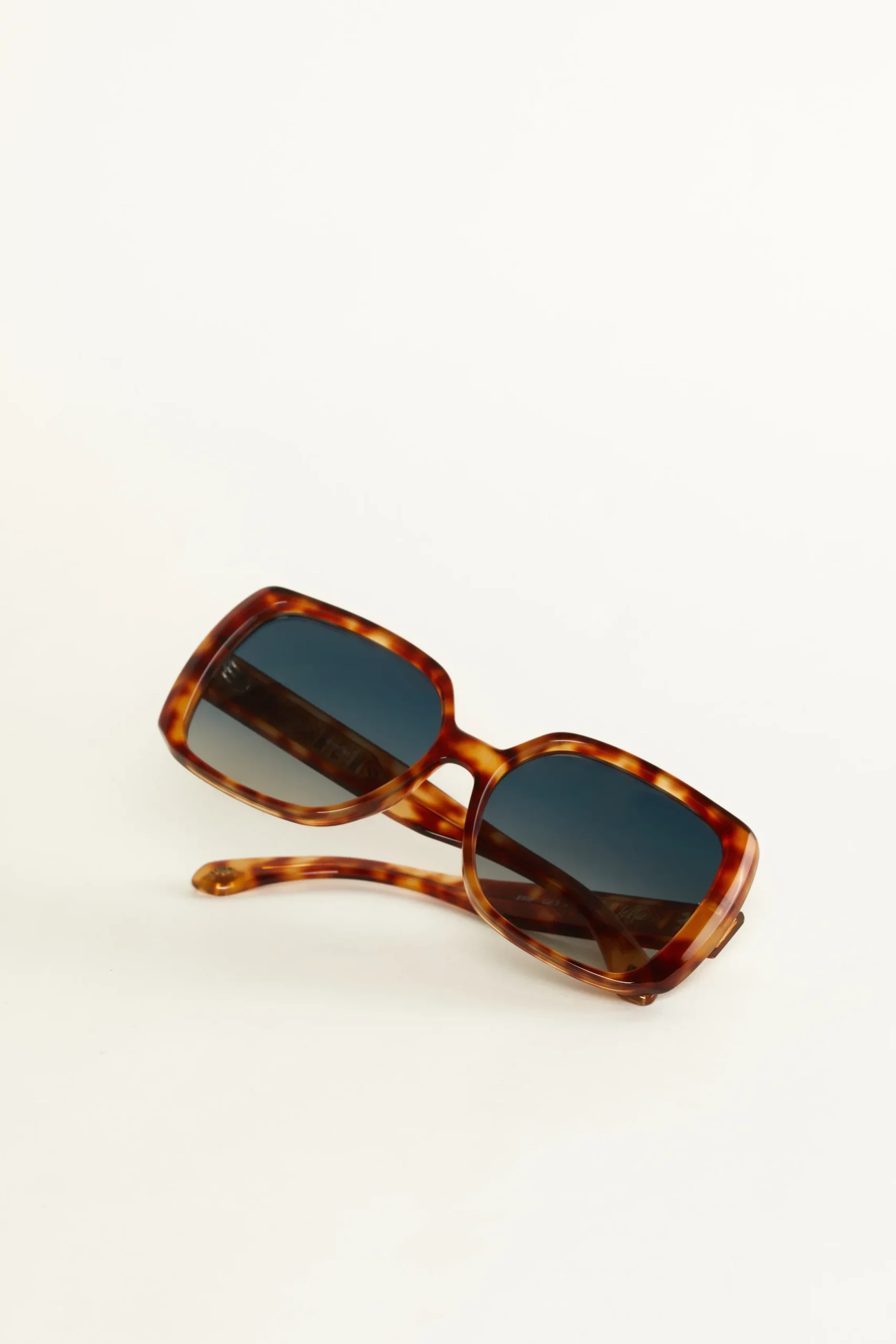 ba&sh LESLIE< Eyewear